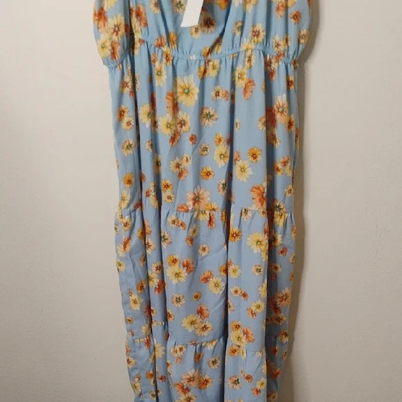 Sadie & Sage Light Blue Floral Dress - Picture 5 of 6